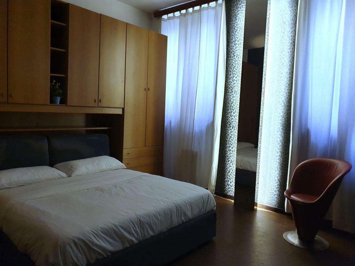 5Min Walk From Duomo! Apartment 100M2 Apartment Mailand